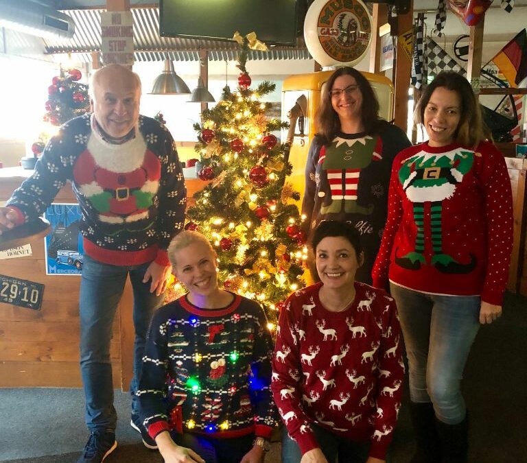 Weihnachtswichtel oder Grinch – Zu welcher Gruppe gehörst du?